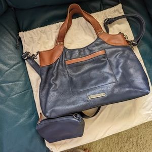 Duluth Trading Co Leather Purse